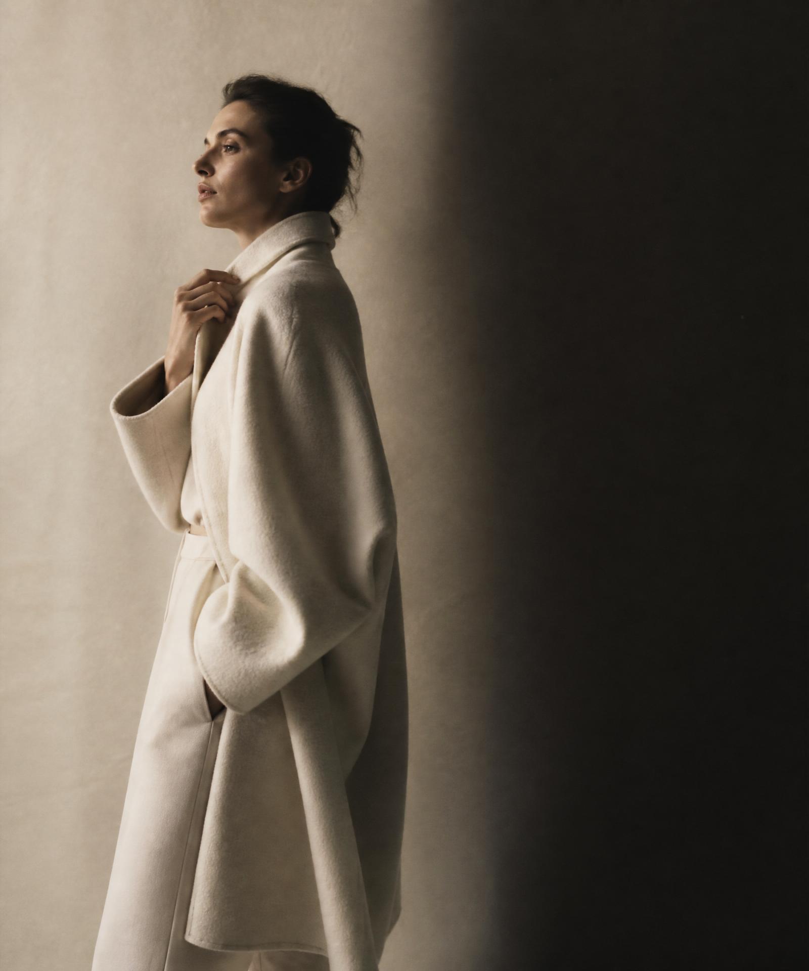 Editorial cover of the inaugural Odyssey collection